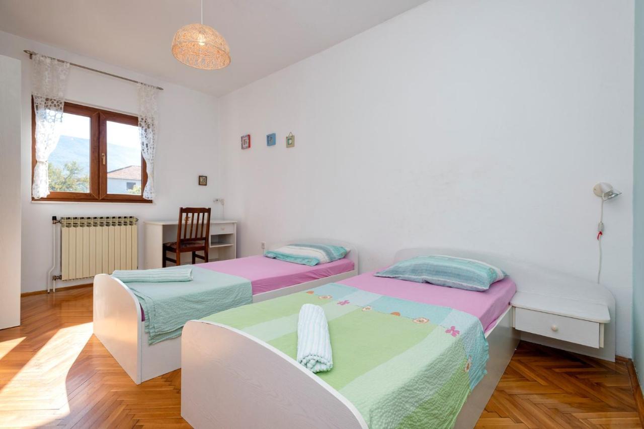 Apartments Draganic Елса Экстерьер фото
